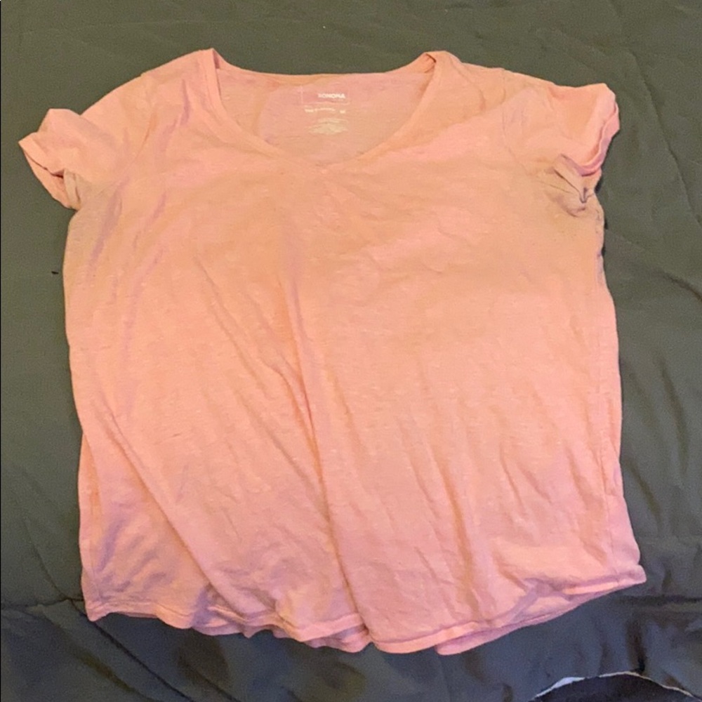 Pink t-shirt